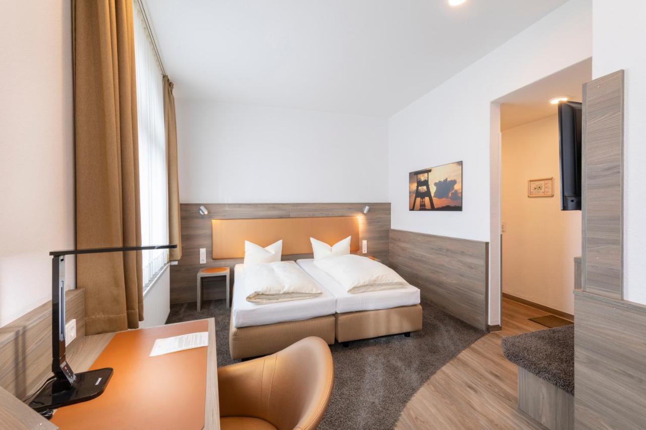 Hotel Reichshof Garni シュヴェーアテ エクステリア 写真
